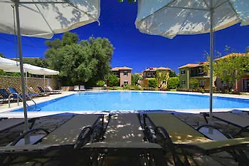 Ξενοδοχείο Saint Thomas Village 3*