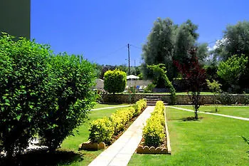Saint Thomas Village Ξενοδοχείο 3*