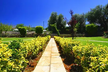 Ξενοδοχείο Saint Thomas Village 3*